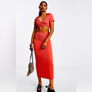 Midrift Cutout Body Con Dress. 🔥